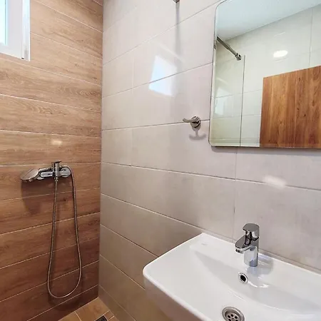 Kata Πανσιόν Neum